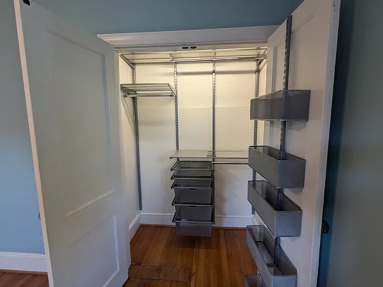 Walk in closet